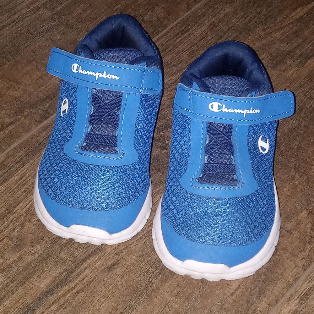 Champion light blue/white toddler boys sneakers size 6.
